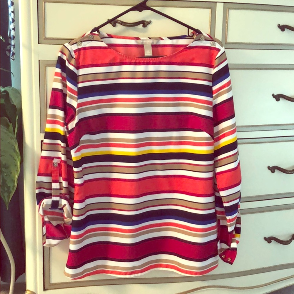 3/4 or long sleeve striped boat neck blouse.